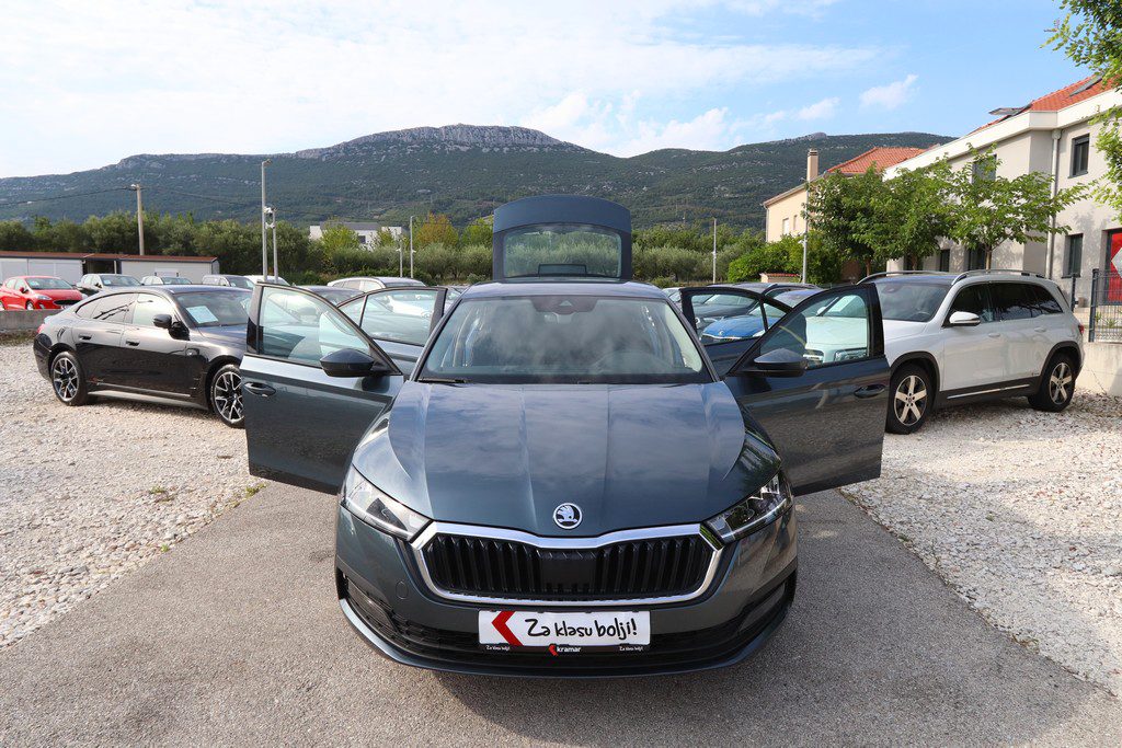 2020 Škoda Octavia — fotografija 13