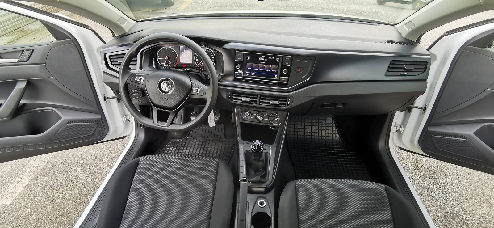 2019 Volkswagen Polo — fotografija 12