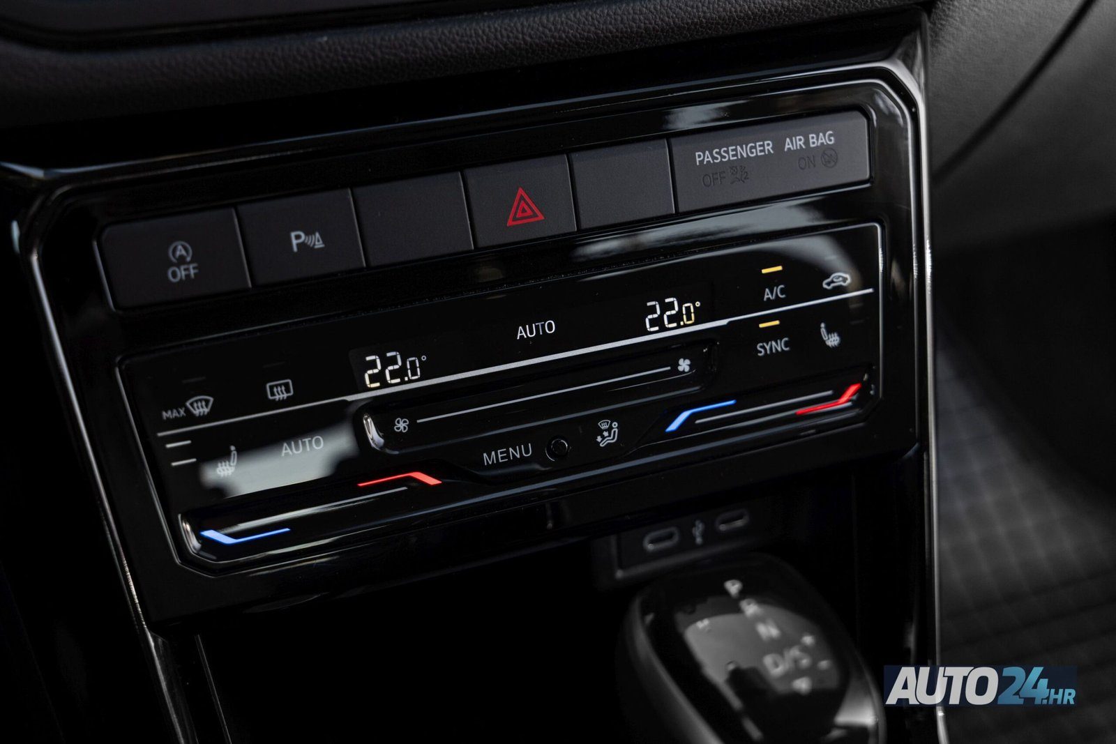 2025 Volkswagen T-Cross Life Plus — fotografija 16