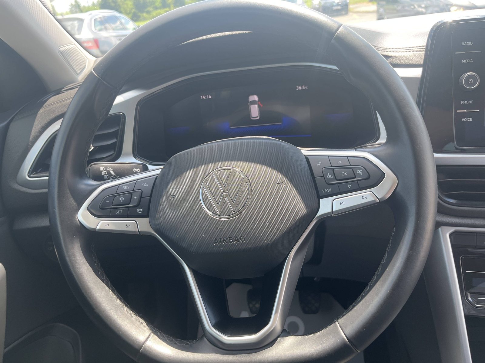 2023 Volkswagen T-Roc — fotografija 25