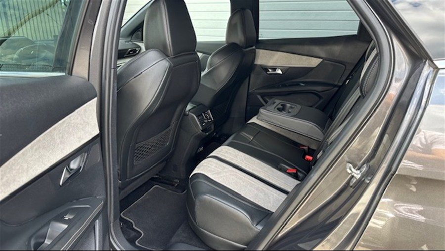 2021 Peugeot 3008 — fotografija 23