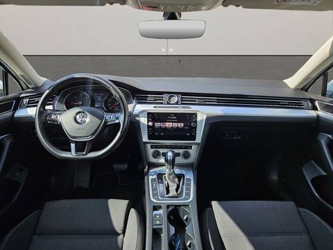 2019 Volkswagen Passat — sličica 10