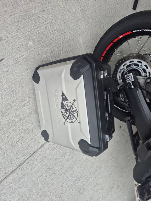 2017 Honda Africa Twin — sličica 4
