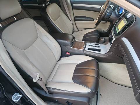 2013 Lancia Thema — sličica 10