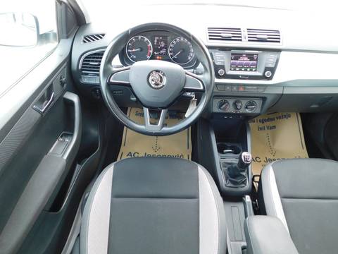 2018 Škoda Fabia — sličica 9
