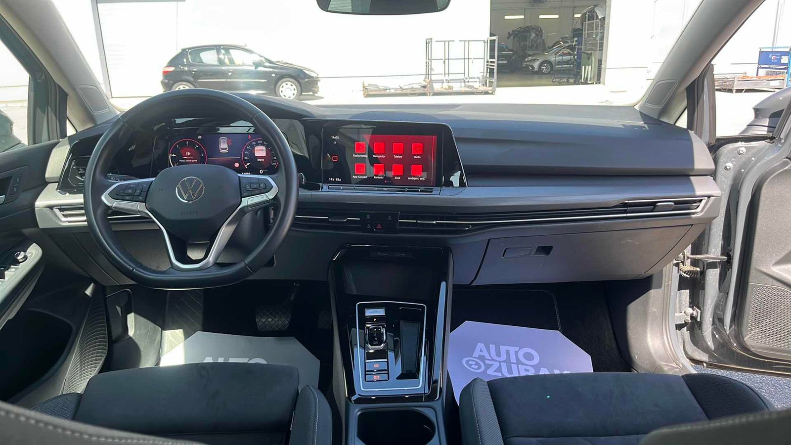 2024 Volkswagen Golf — fotografija 12