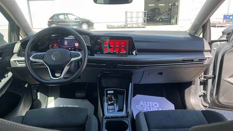 2024 Volkswagen Golf — sličica 12