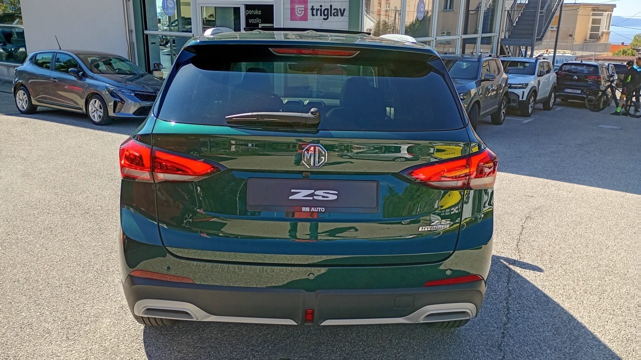 2026 MG ZS — fotografija 7