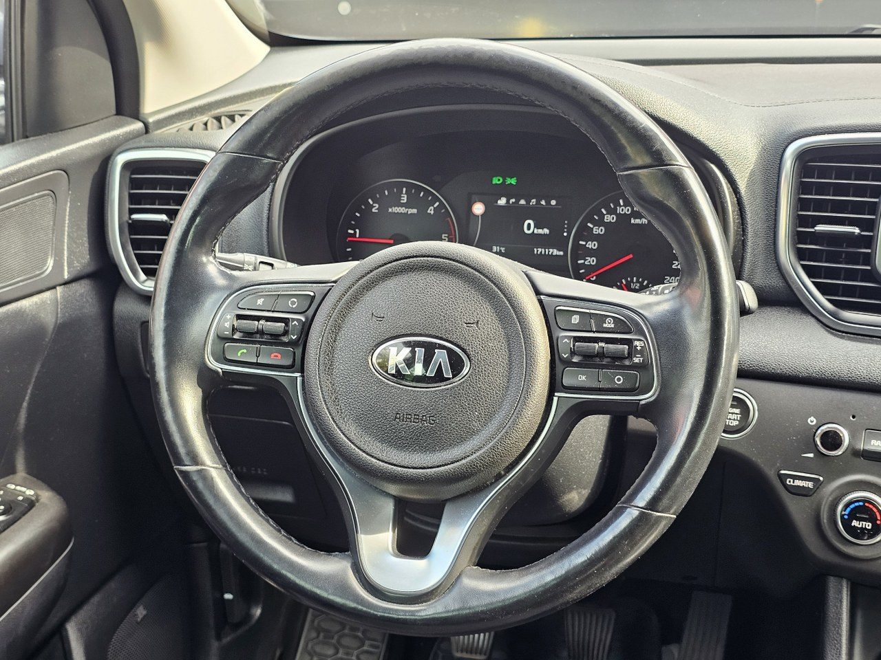 2017 Kia Sportage — fotografija 11