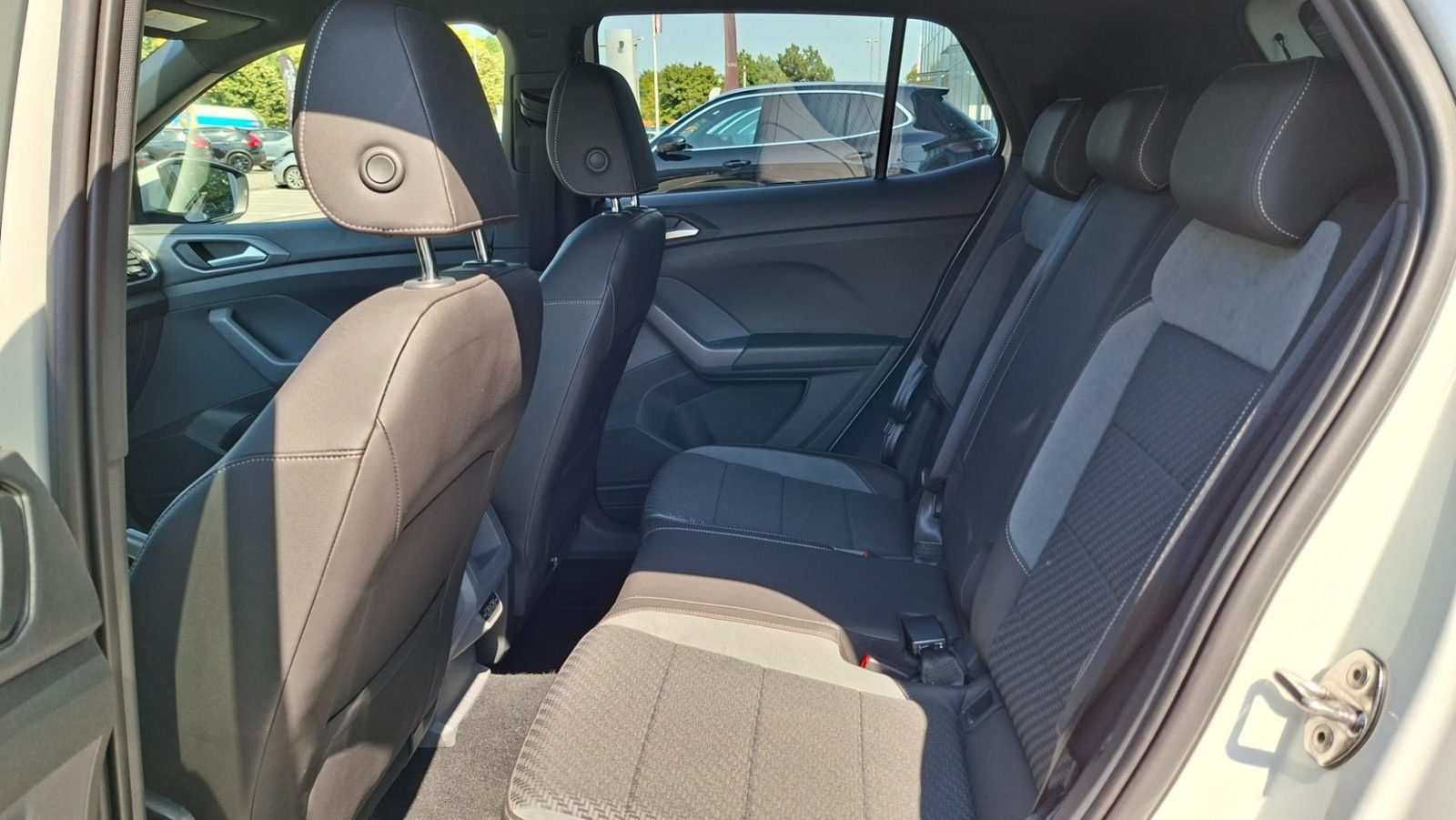 2019 Volkswagen T-Cross — fotografija 4