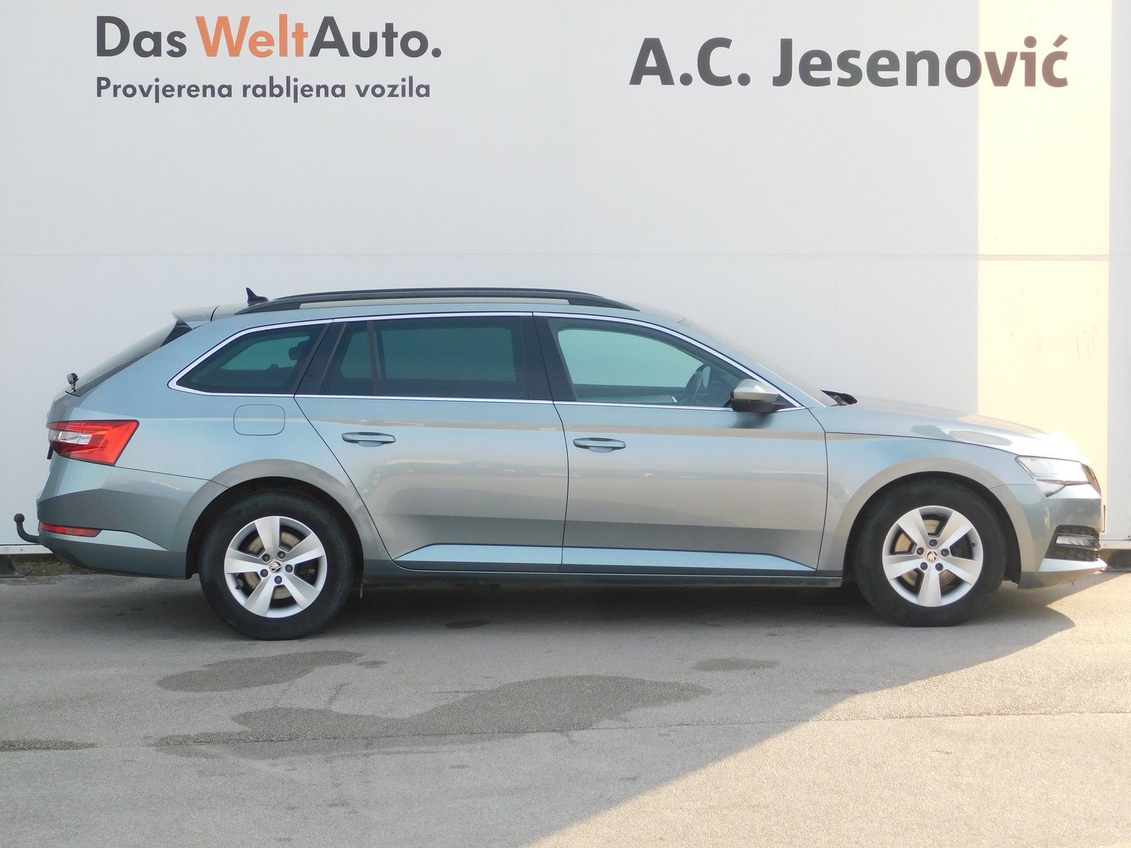 2020 Škoda Superb Combi — fotografija 4