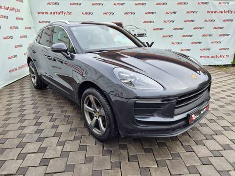 2022 Porsche Macan — sličica 10