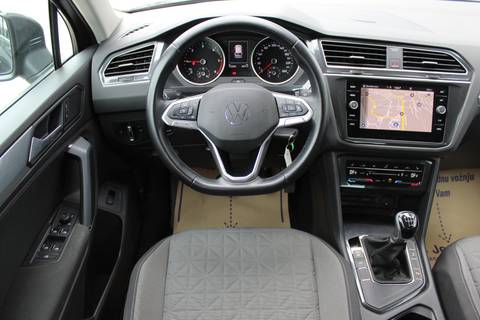 2022 Volkswagen Tiguan — sličica 10