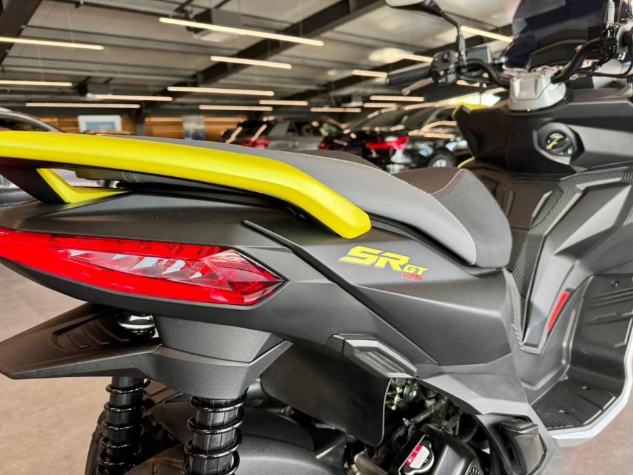 2025 Aprilia SR GT 125 — fotografija 11