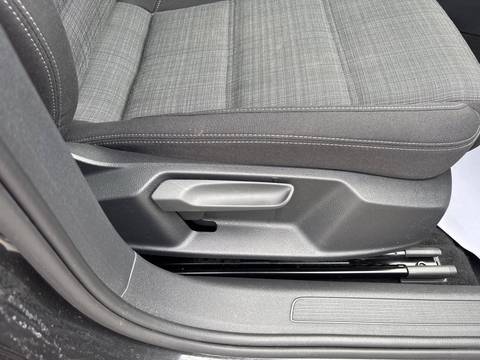 2022 Volkswagen Passat Variant — sličica 27