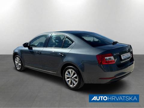 2019 Škoda Octavia — sličica 8