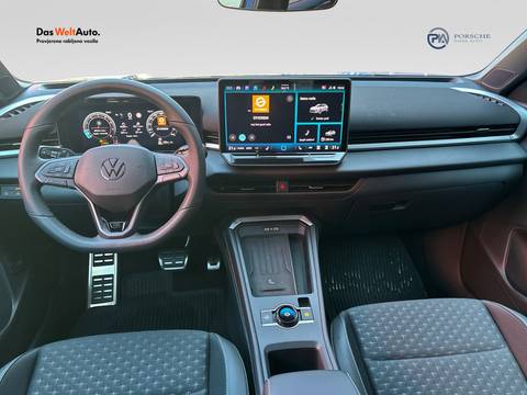 2026 Volkswagen T-Roc R-Line — sličica 13