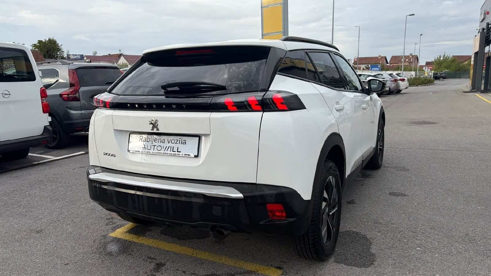 2022 Peugeot 2008 — fotografija 7