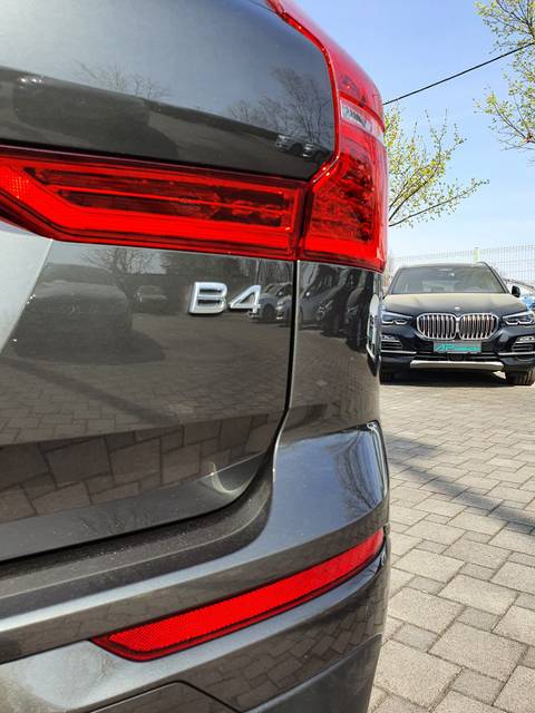 2021 Volvo XC60 — sličica 26