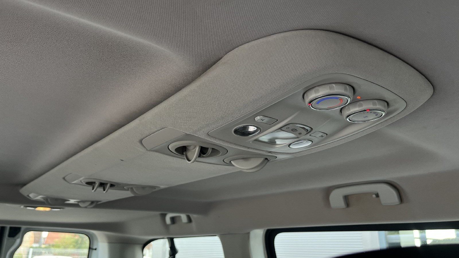 2021 Opel Vivaro — fotografija 19