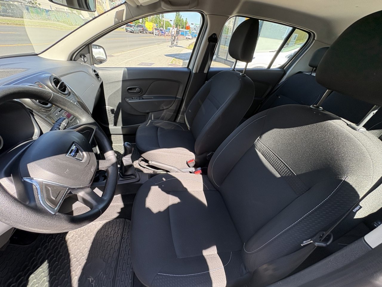 2018 Dacia Sandero — fotografija 9