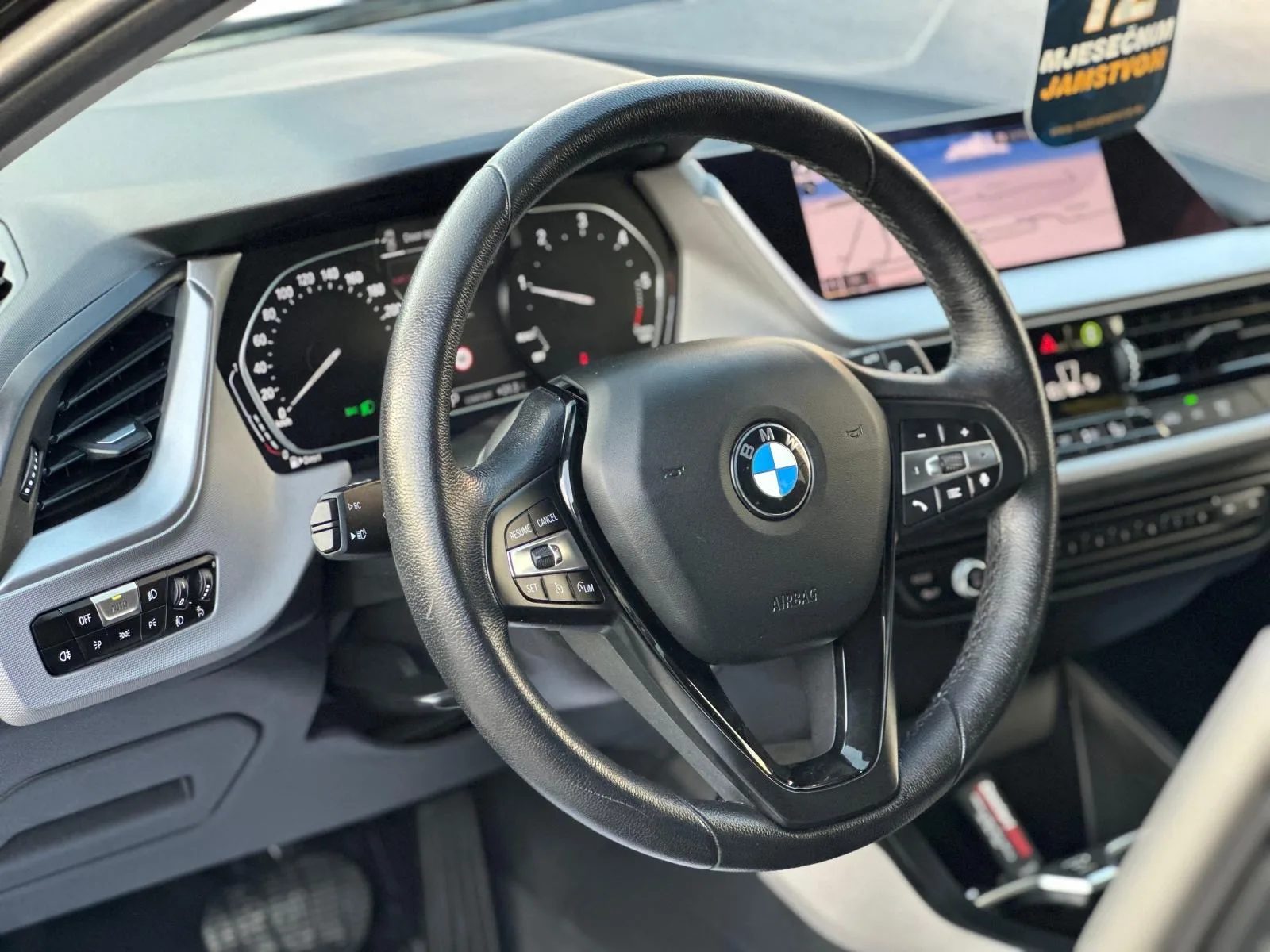 2021 BMW Serija 1 — fotografija 18