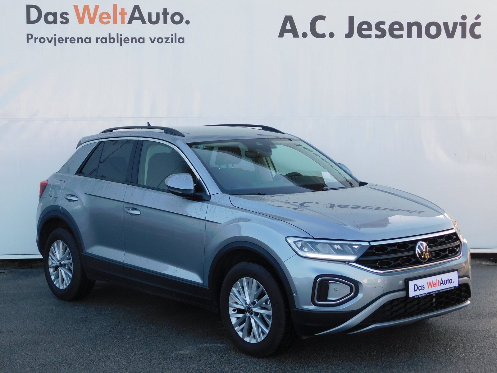 2024 Volkswagen T-Roc — fotografija 3