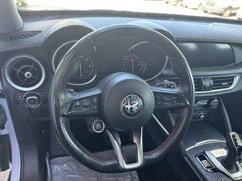 2021 Alfa Romeo Stelvio — sličica 19