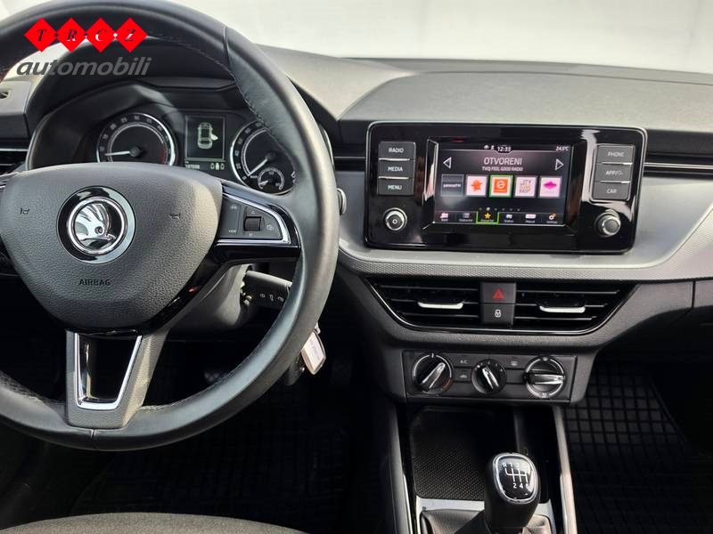 2020 Škoda Scala — fotografija 10