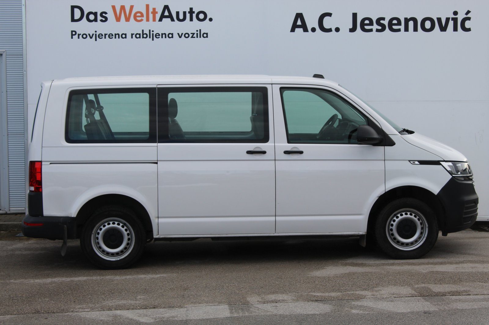 2021 Volkswagen Kombi — fotografija 4