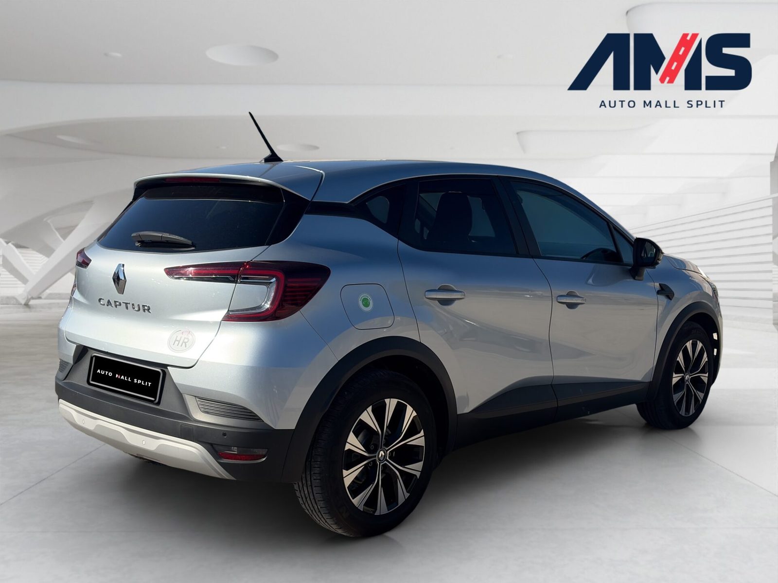 2023 Renault Captur — fotografija 5