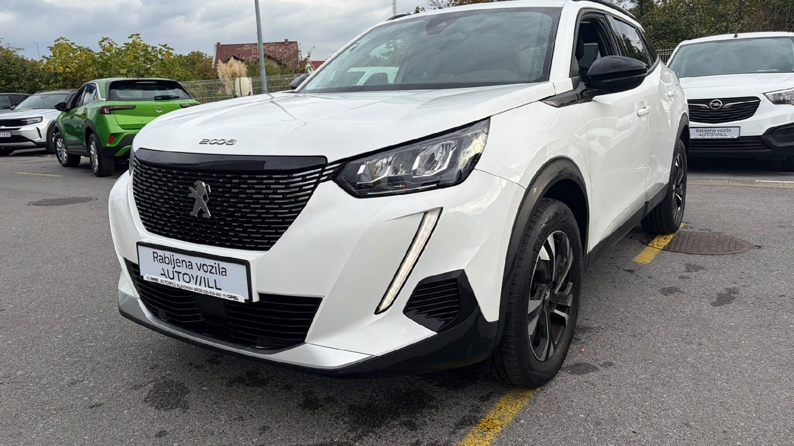 2022 Peugeot 2008 — fotografija 3