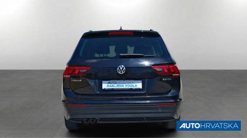2017 Volkswagen Tiguan — sličica 6