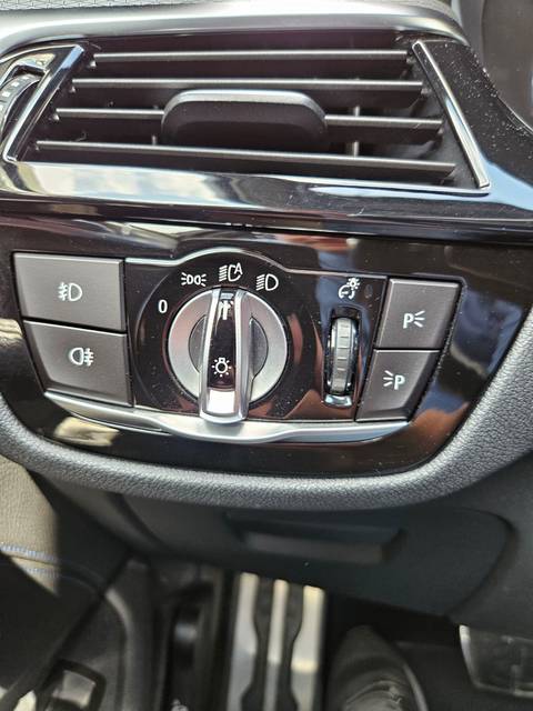 2018 BMW Serija 5 — sličica 20