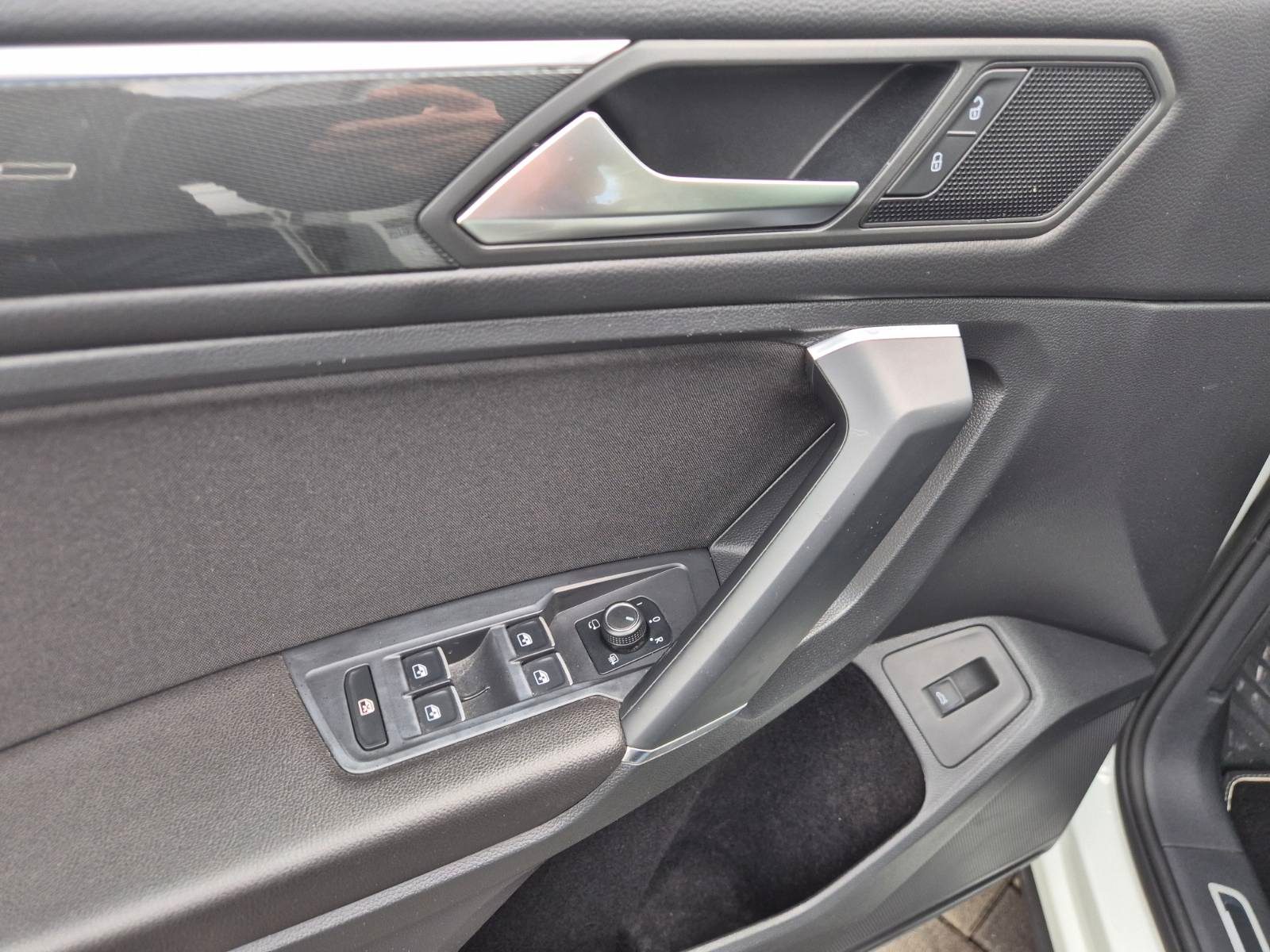 2019 Volkswagen Tiguan Highline — fotografija 24