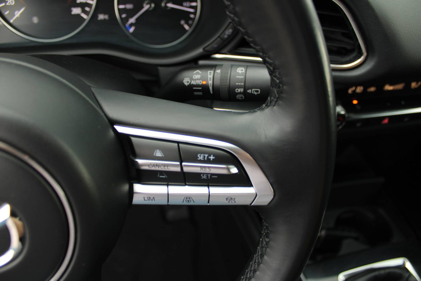 2022 Mazda CX-30 — fotografija 18