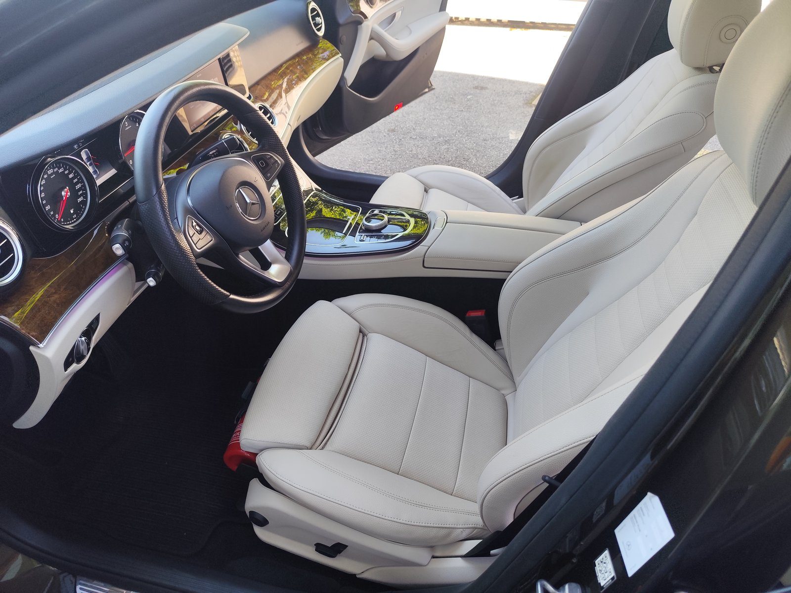 2017 Mercedes-Benz E-klasa — fotografija 8
