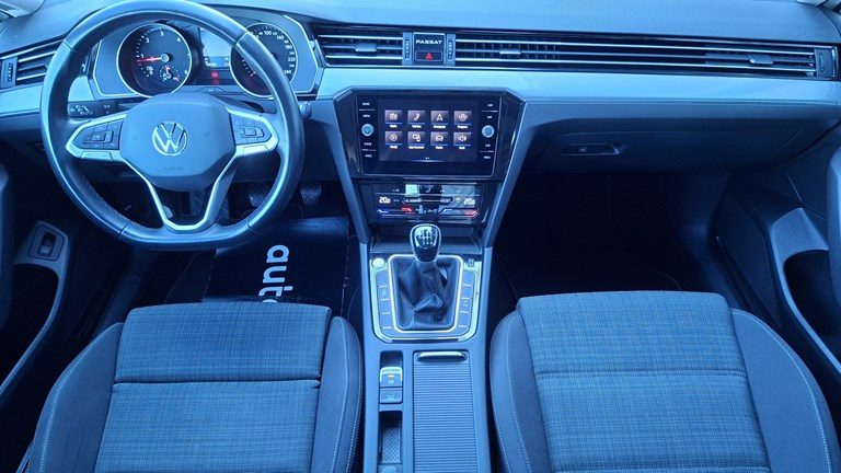 2021 Volkswagen Passat — fotografija 4