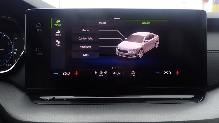 2022 Škoda Octavia — fotografija 12