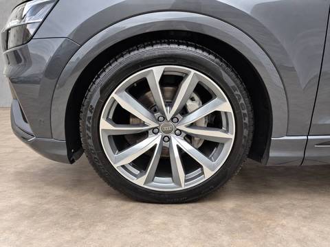 2019 Audi Q8 S line — sličica 27