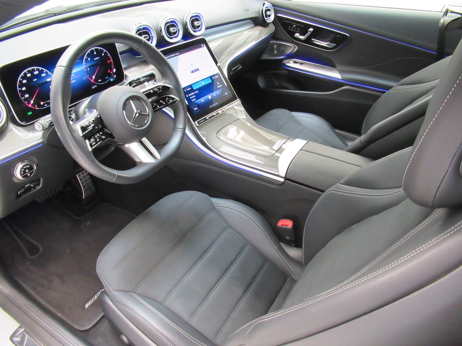 2025 Mercedes-Benz CLE AMG Line — fotografija 16