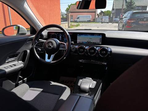 2021 Mercedes-Benz A-klasa — sličica 2