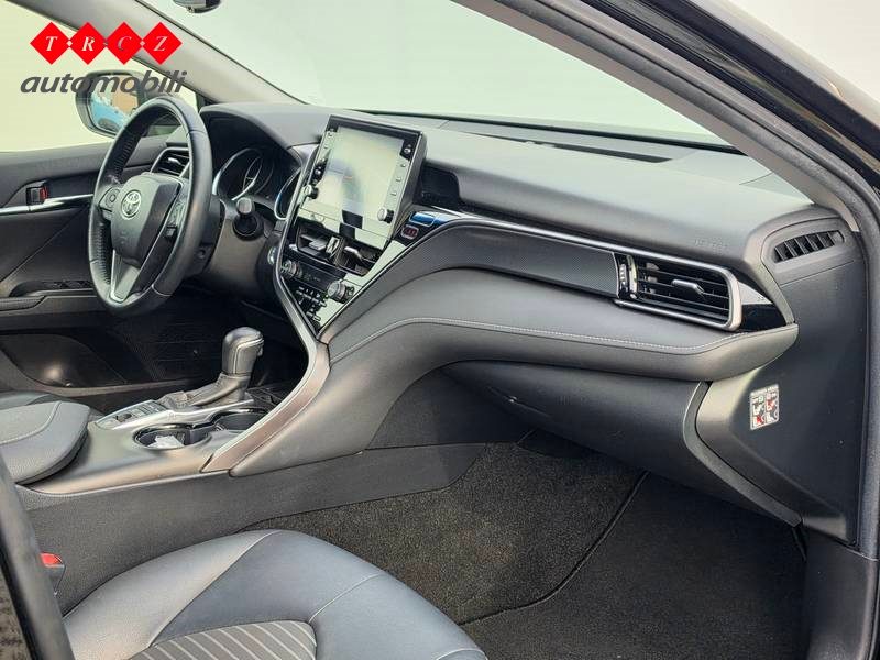 2021 Toyota Camry — fotografija 6