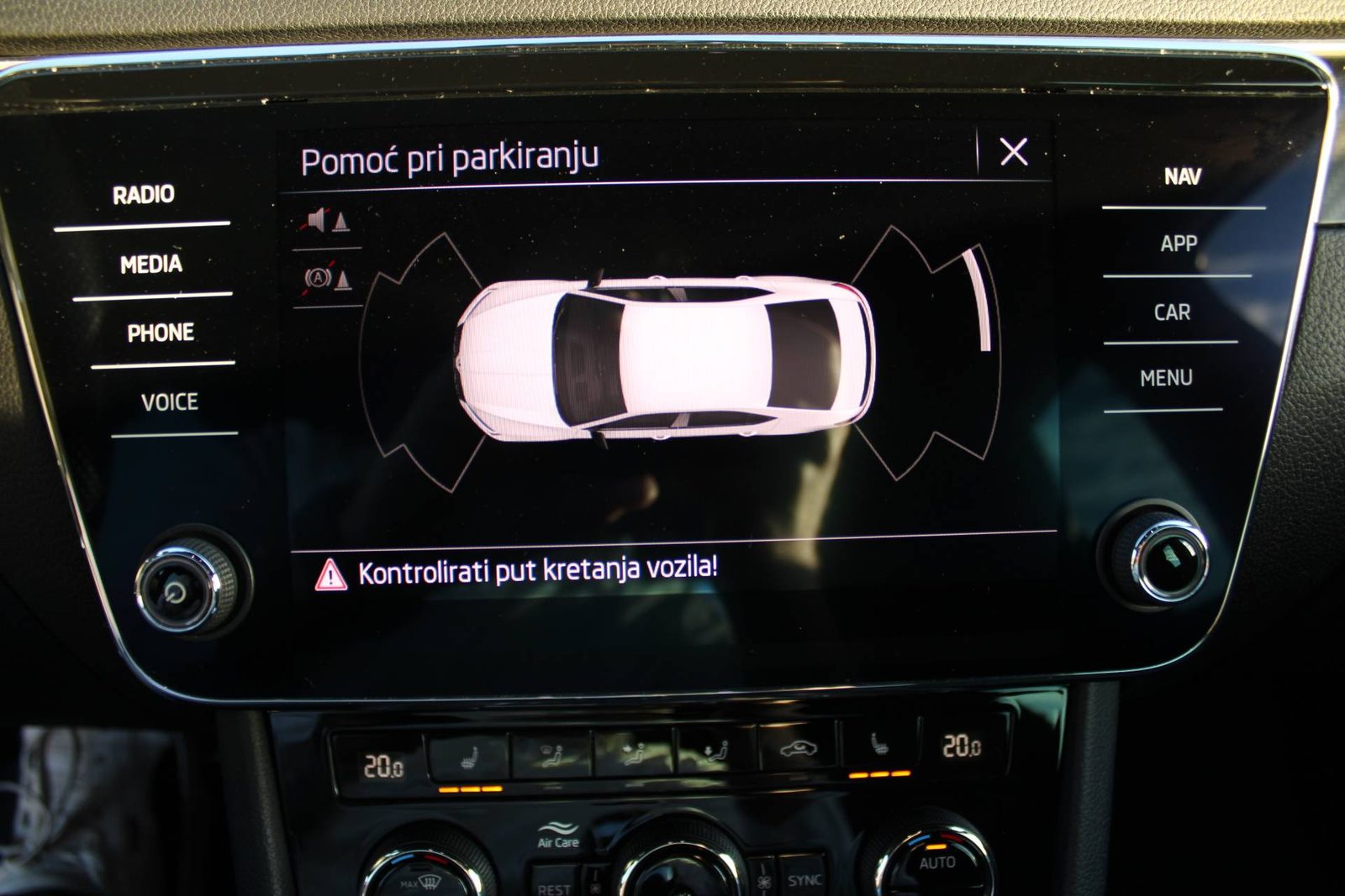 2021 Škoda Superb — fotografija 20