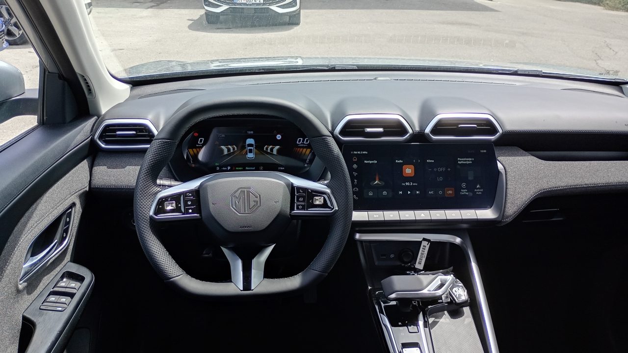 2026 MG ZS — fotografija 8