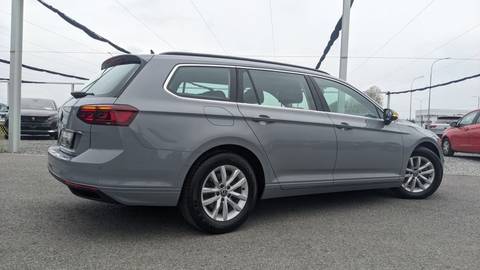 2022 Volkswagen Passat — sličica 8