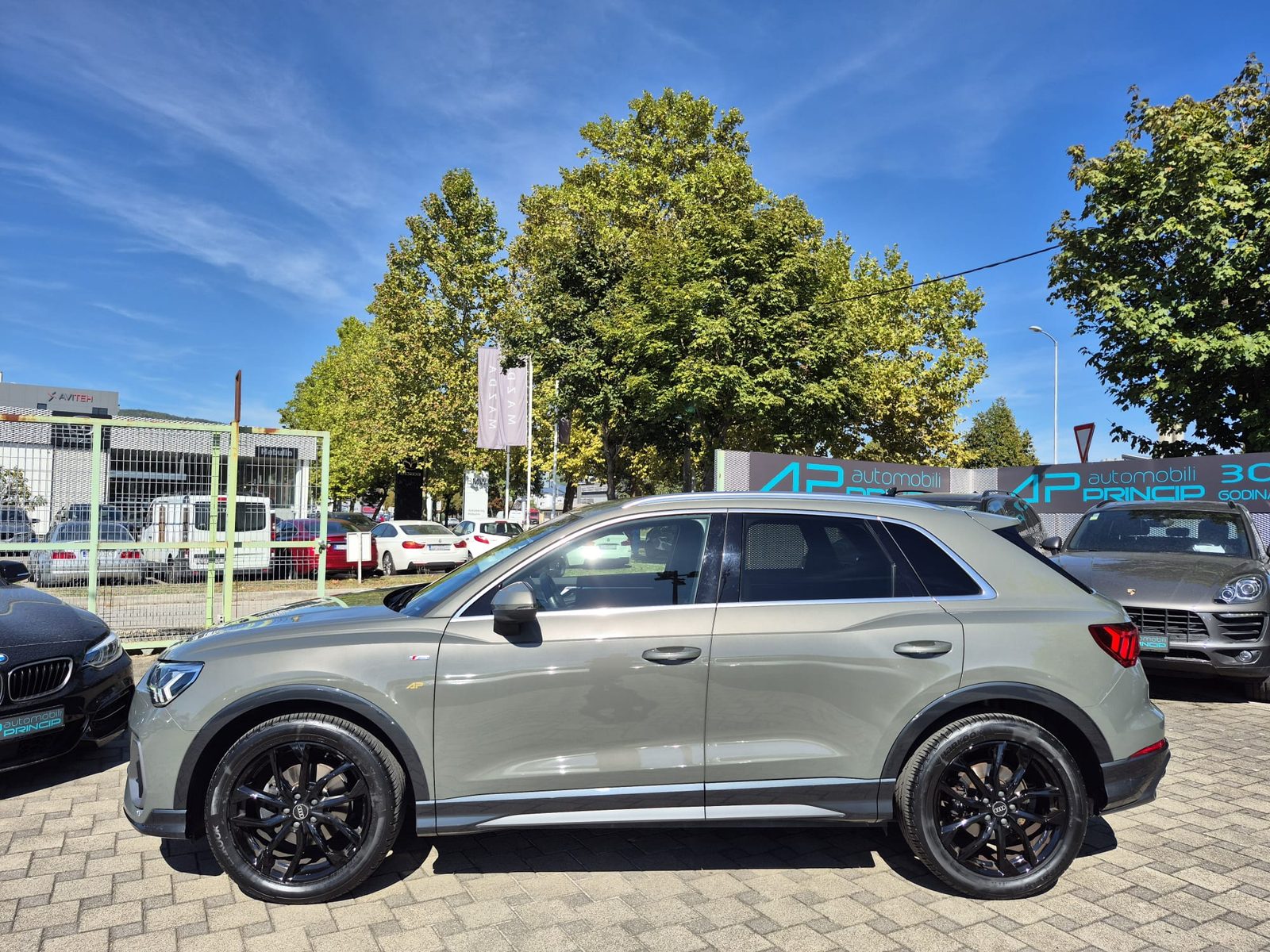 2022 Audi Q3 S line — fotografija 3