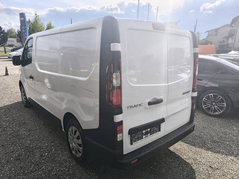 2019 Renault Trafic — sličica 8