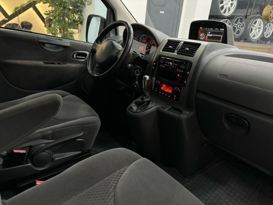 2014 Peugeot Expert — fotografija 18