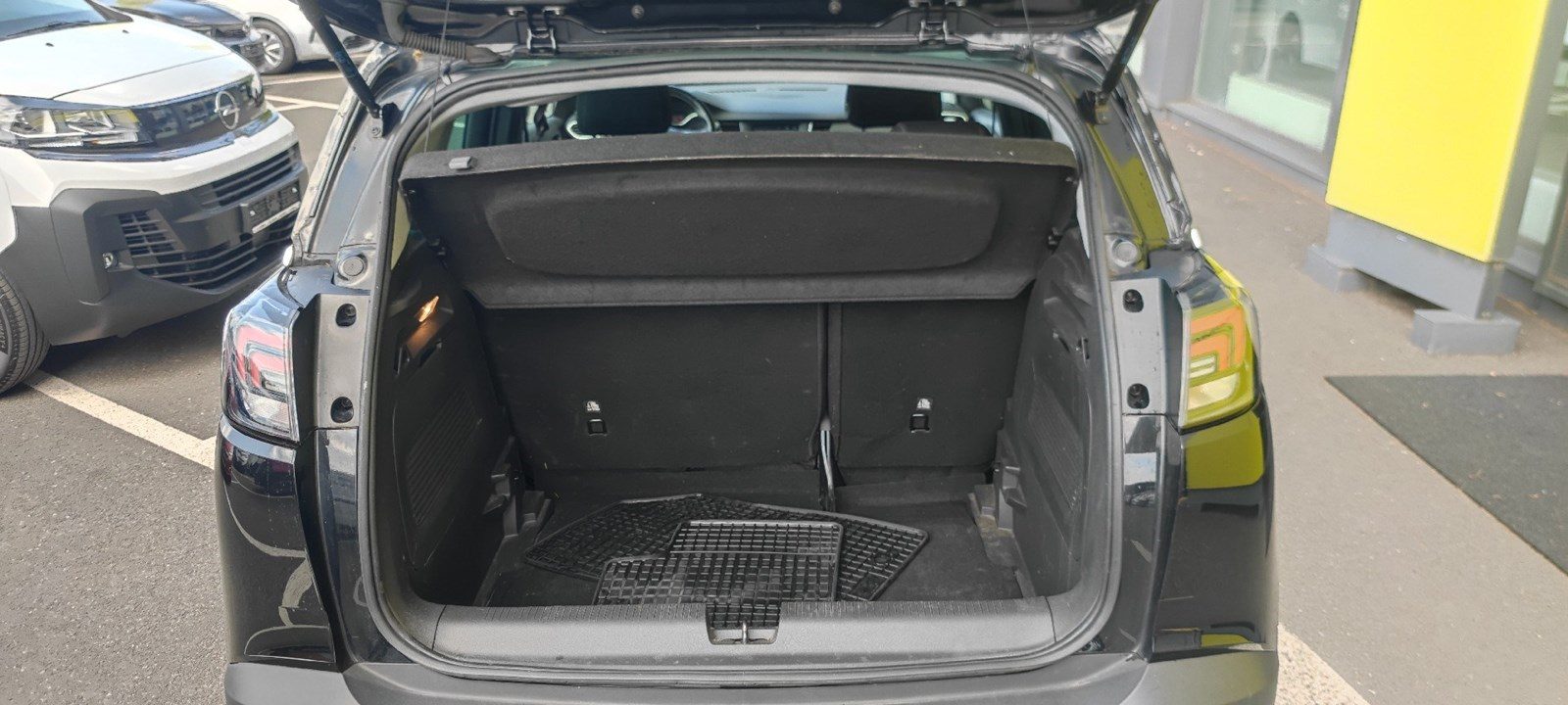 2023 Opel Crossland — fotografija 10